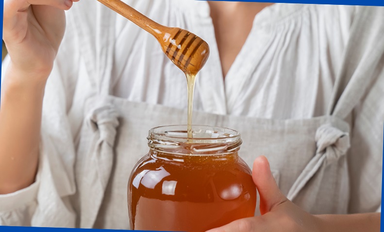 can breastfeeding moms eat honey